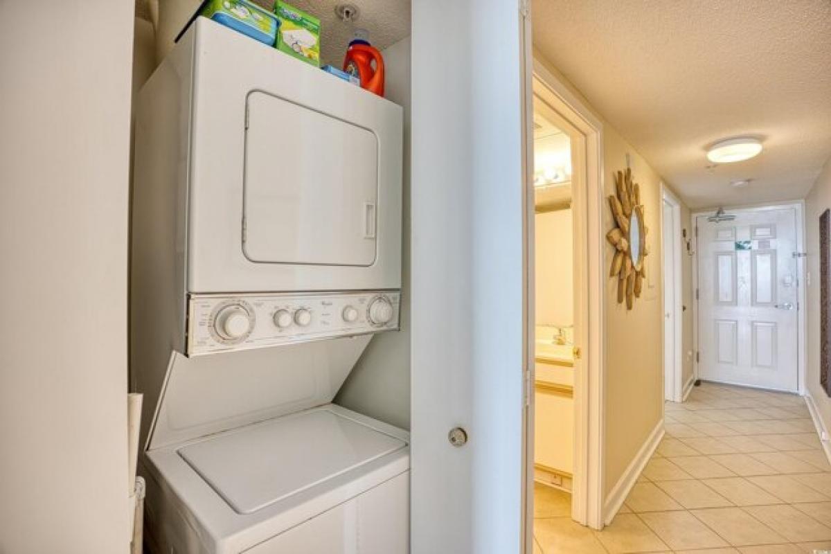 Picture of Home For Sale in North Myrtle Beach, South Carolina, United States