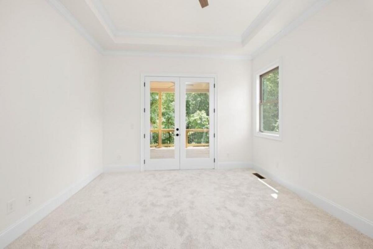 Picture of Home For Sale in Gainesville, Georgia, United States