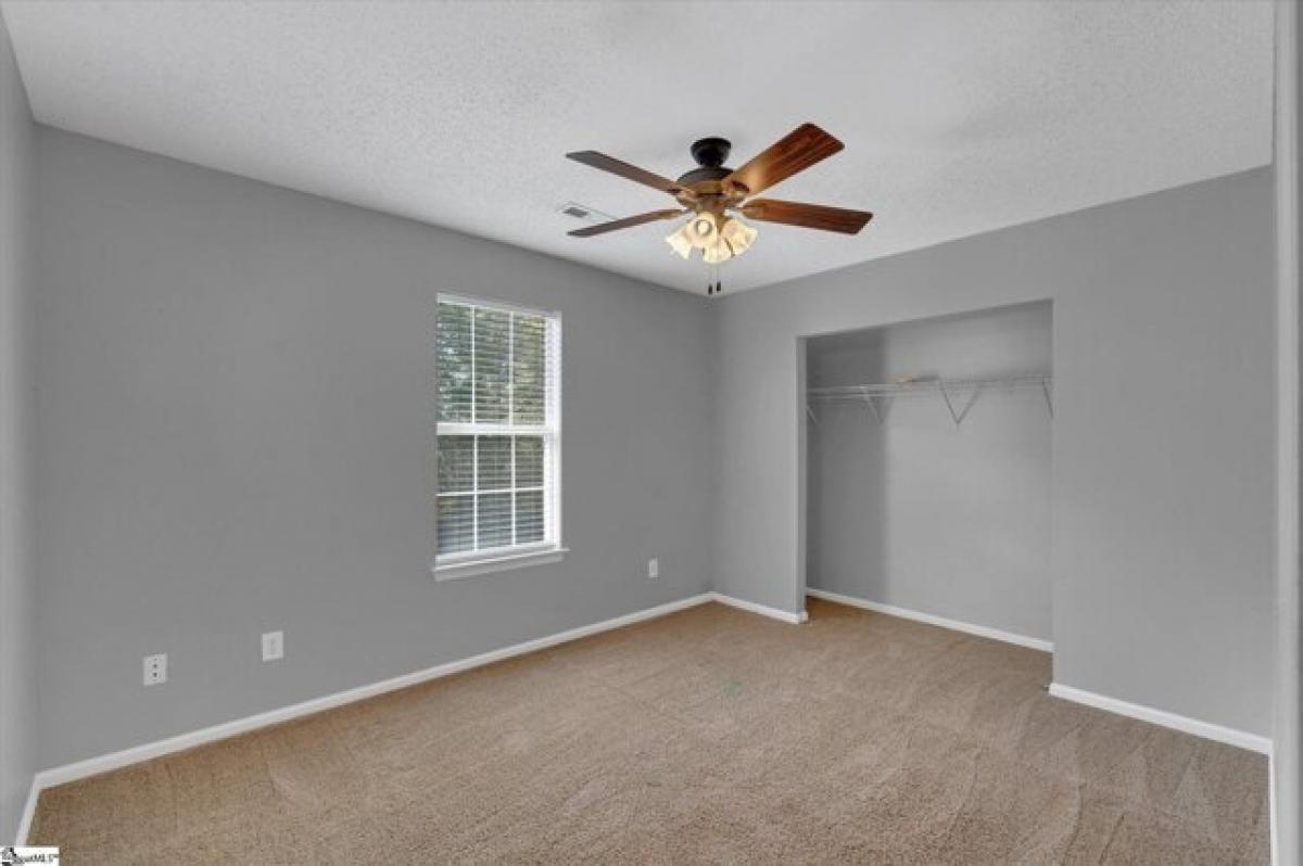 Picture of Home For Sale in Taylors, South Carolina, United States