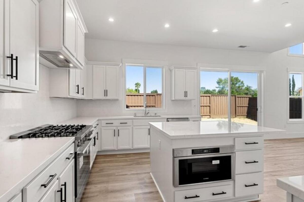 Picture of Home For Sale in Granite Bay, California, United States