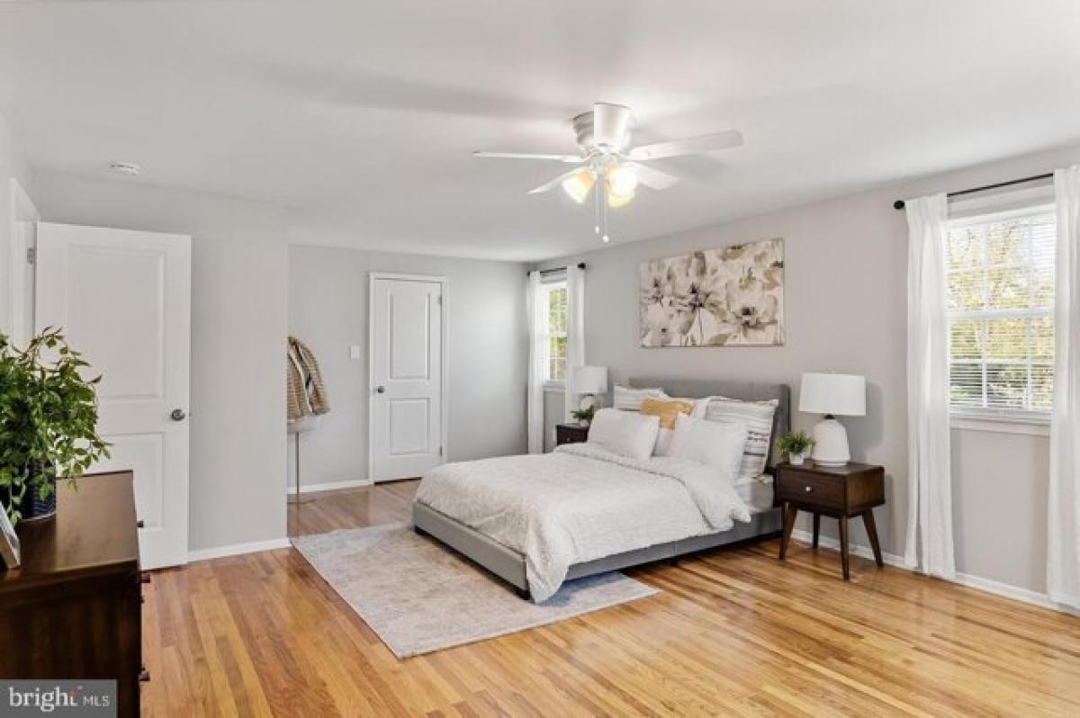 Picture of Home For Sale in Cherry Hill, New Jersey, United States