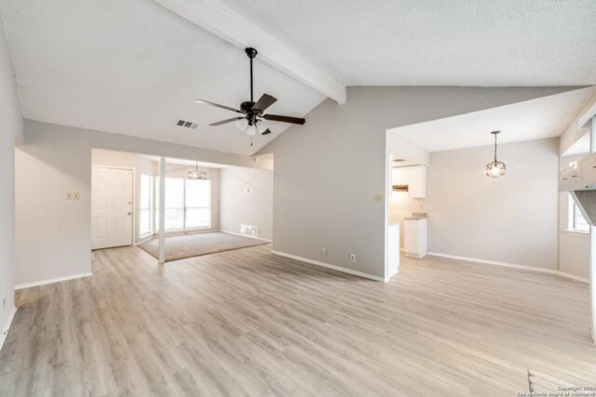 Picture of Home For Sale in Converse, Texas, United States