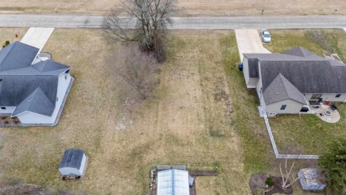 Picture of Residential Land For Sale in Berlin, Wisconsin, United States