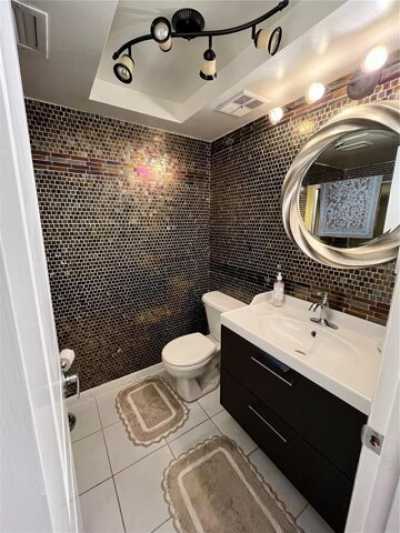 Home For Sale in Clearwater, Florida