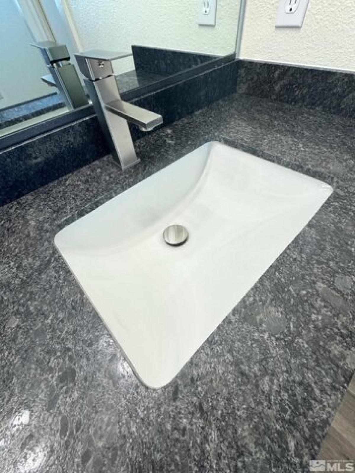 Picture of Home For Sale in Sparks, Nevada, United States