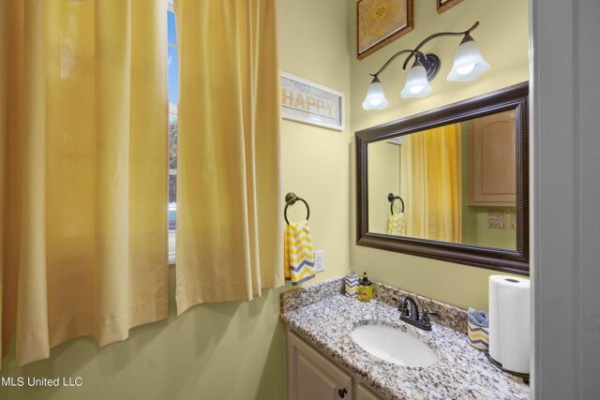 Picture of Home For Sale in Clinton, Mississippi, United States