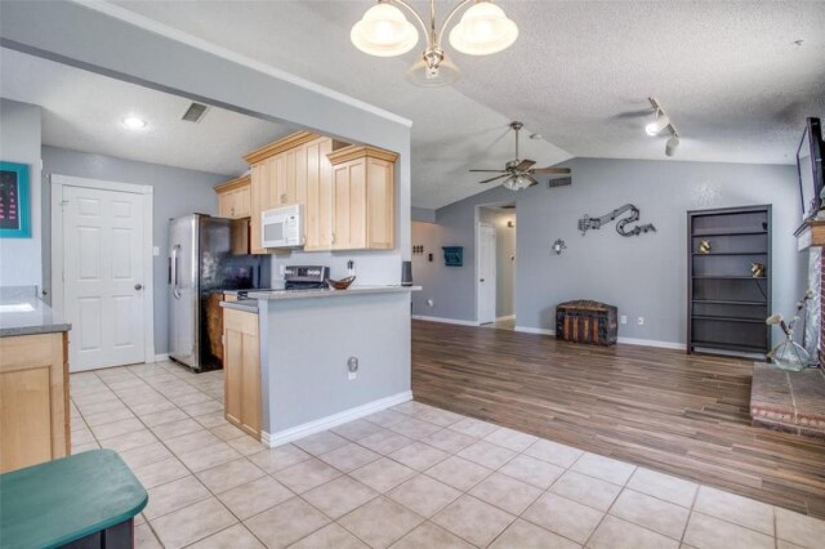 Picture of Home For Sale in Irving, Texas, United States