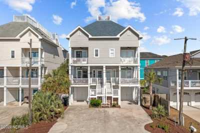 Home For Sale in Carolina Beach, North Carolina