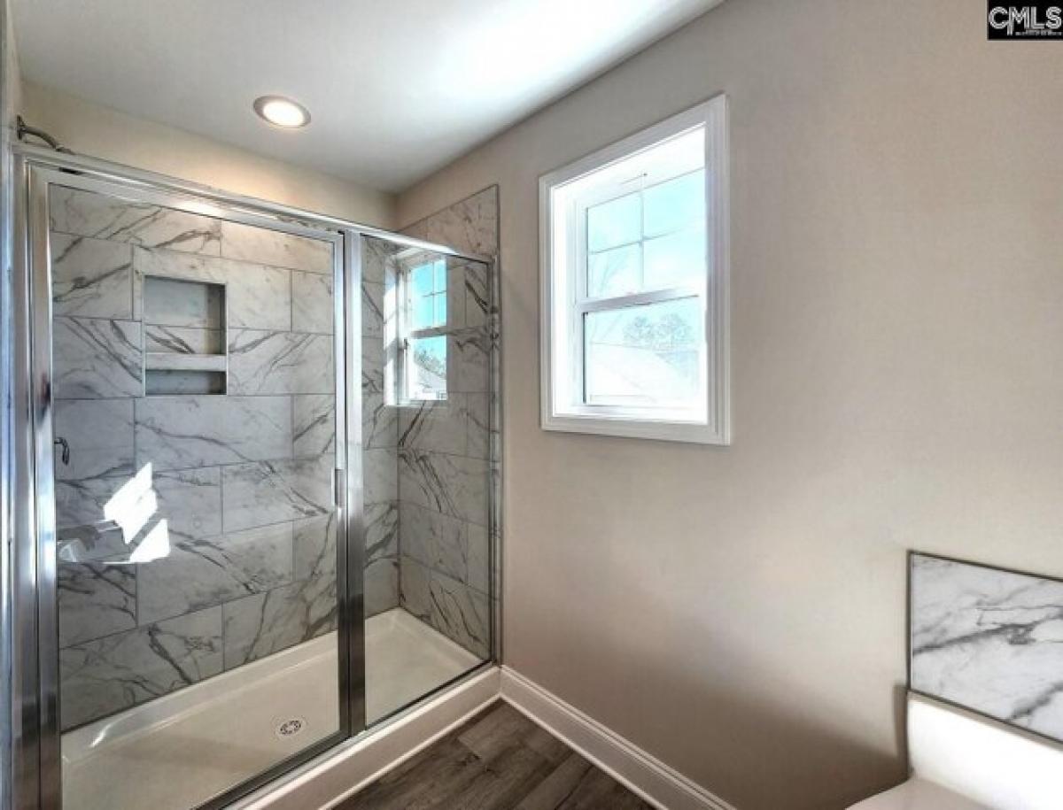 Picture of Home For Sale in West Columbia, South Carolina, United States