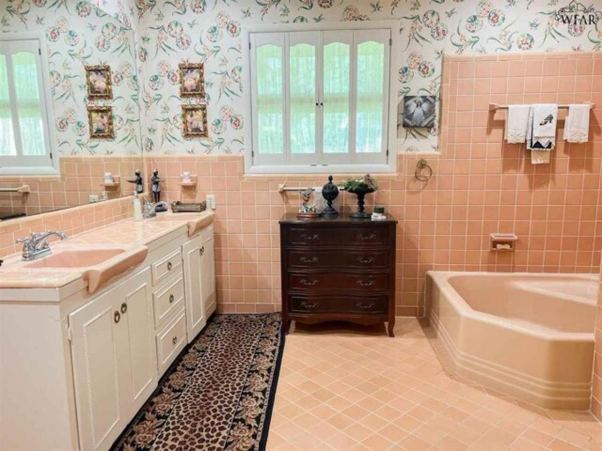 Picture of Home For Sale in Wichita Falls, Texas, United States