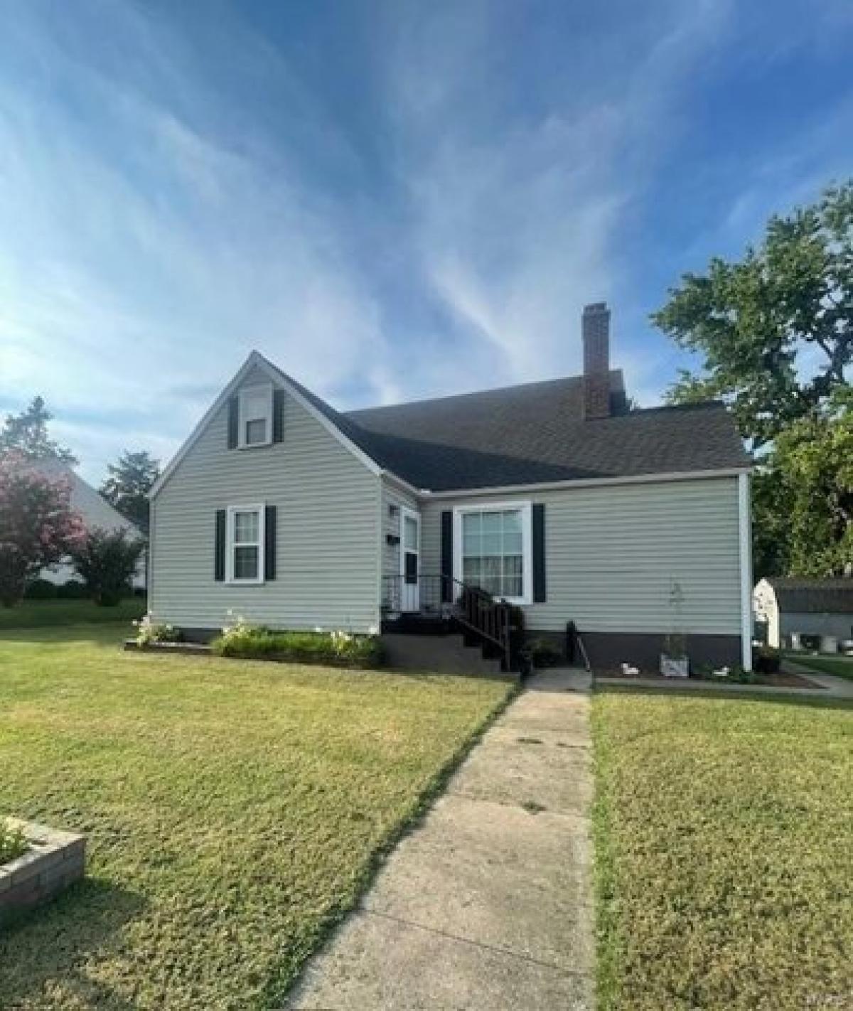 Picture of Home For Sale in Cape Girardeau, Missouri, United States
