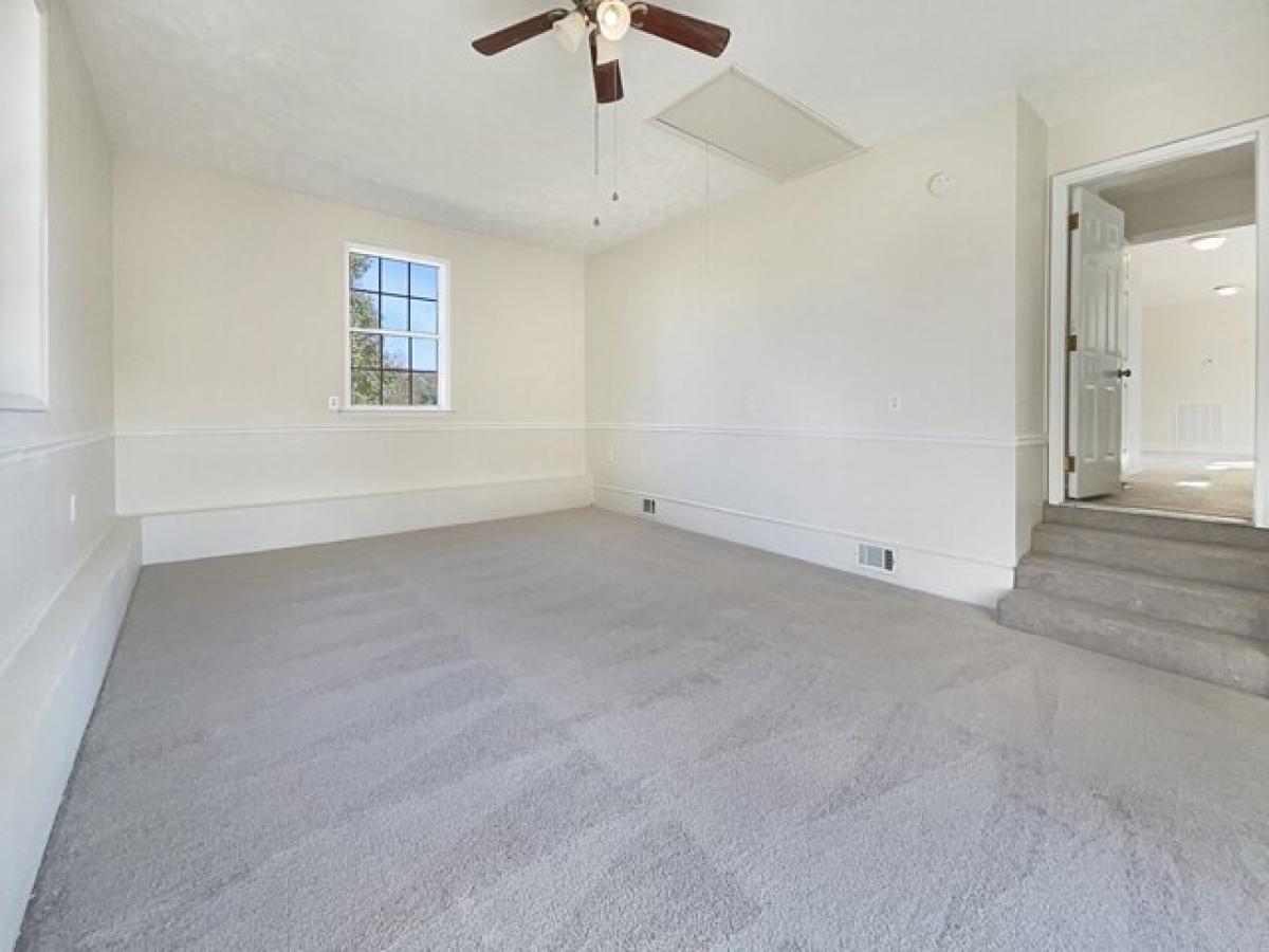 Picture of Home For Sale in Christiana, Tennessee, United States