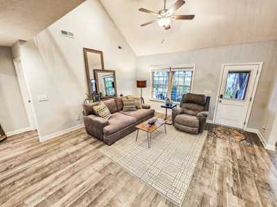 Home For Sale in Christiana, Tennessee