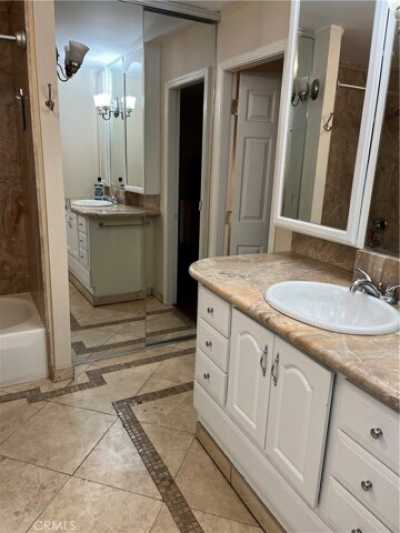 Home For Rent in Long Beach, California