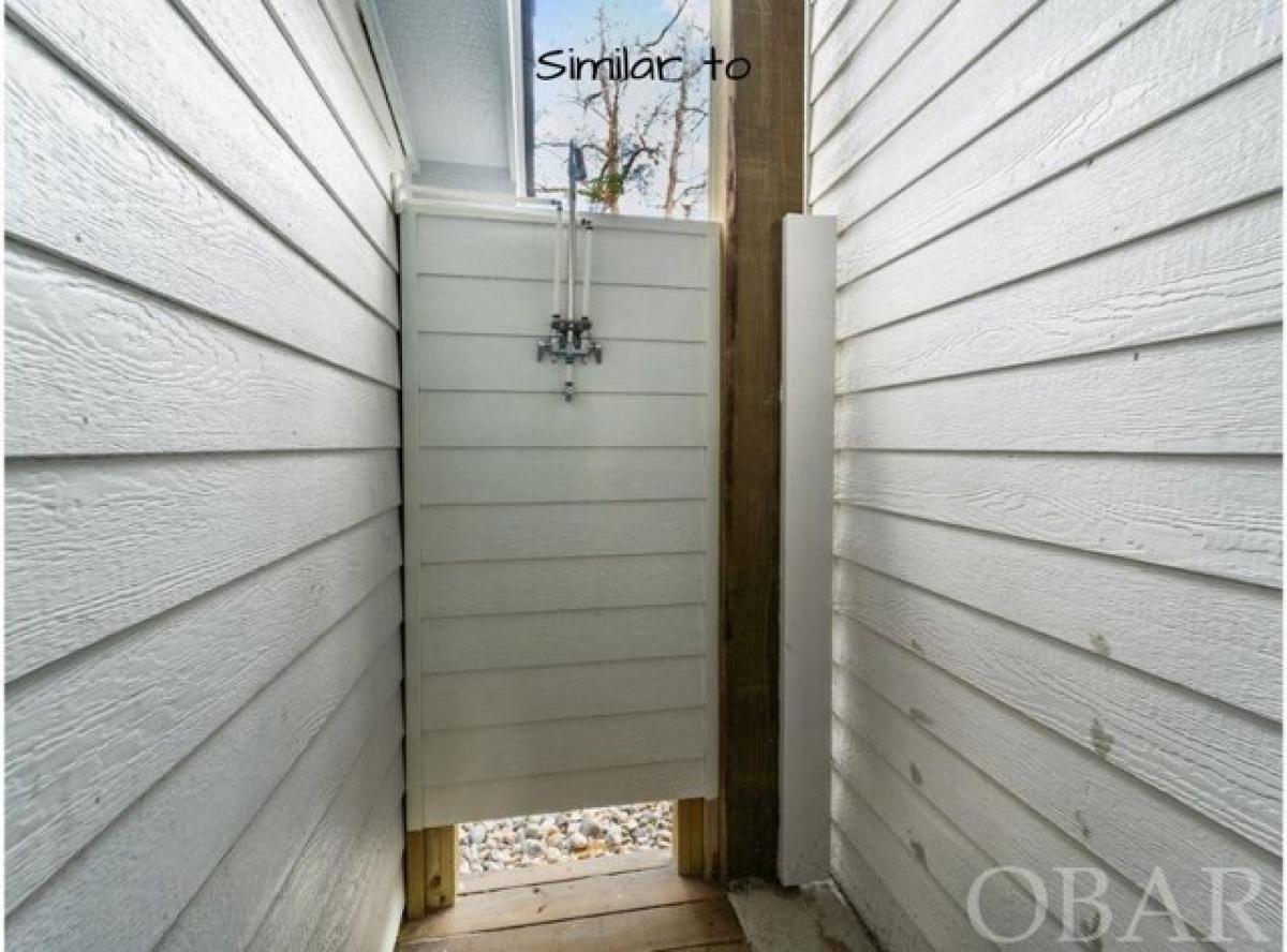 Picture of Home For Sale in Kill Devil Hills, North Carolina, United States