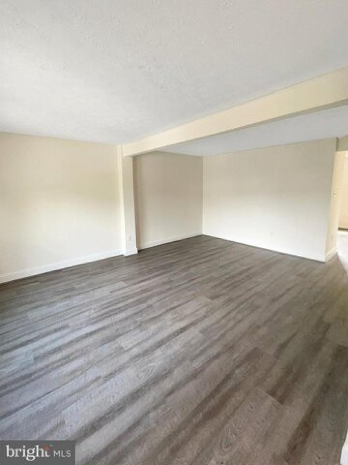 Picture of Home For Sale in Fairfax, Virginia, United States