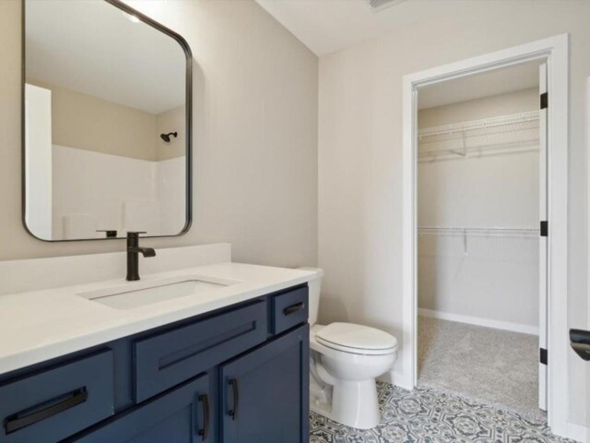 Picture of Home For Sale in Iowa City, Iowa, United States