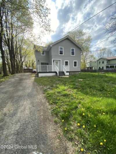 Apartment For Rent in 