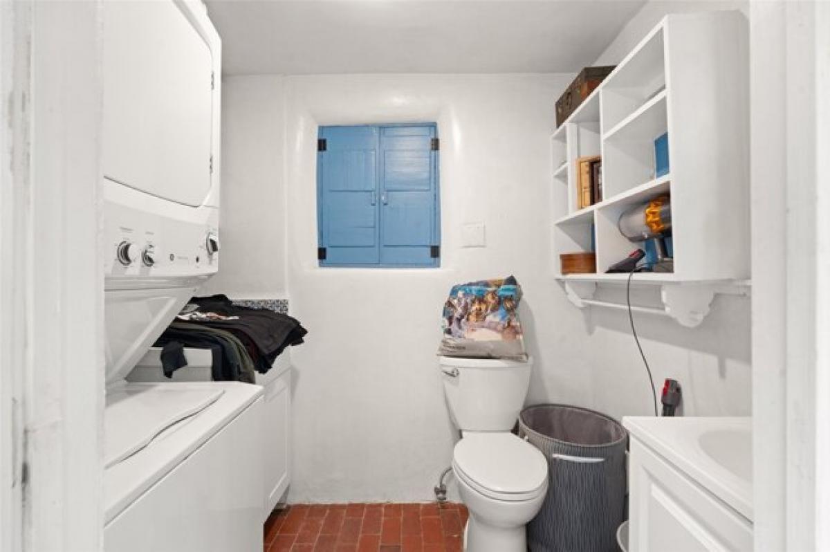 Picture of Home For Sale in Santa Fe, New Mexico, United States