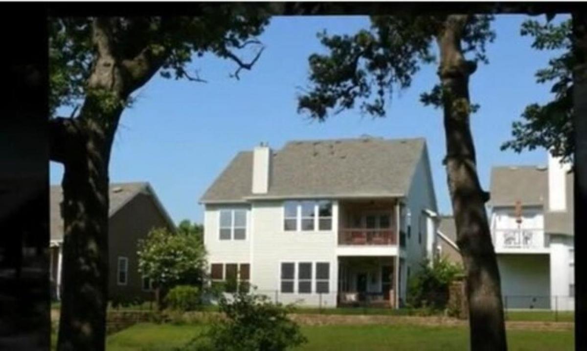 Picture of Home For Sale in Euless, Texas, United States