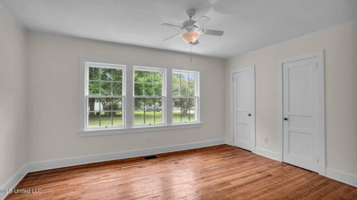 Picture of Home For Sale in Hattiesburg, Mississippi, United States