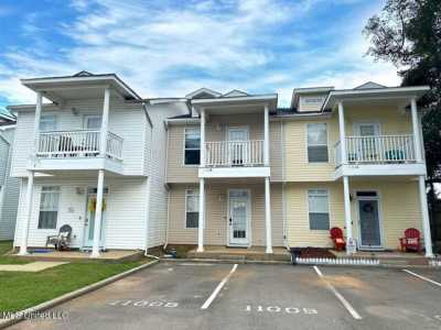 Home For Sale in Gulfport, Mississippi