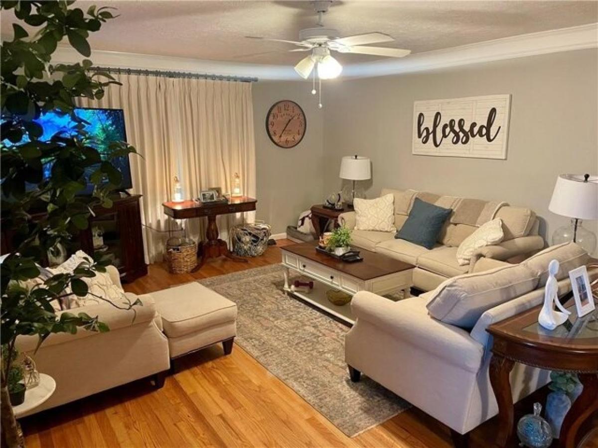 Picture of Home For Sale in Phenix City, Alabama, United States