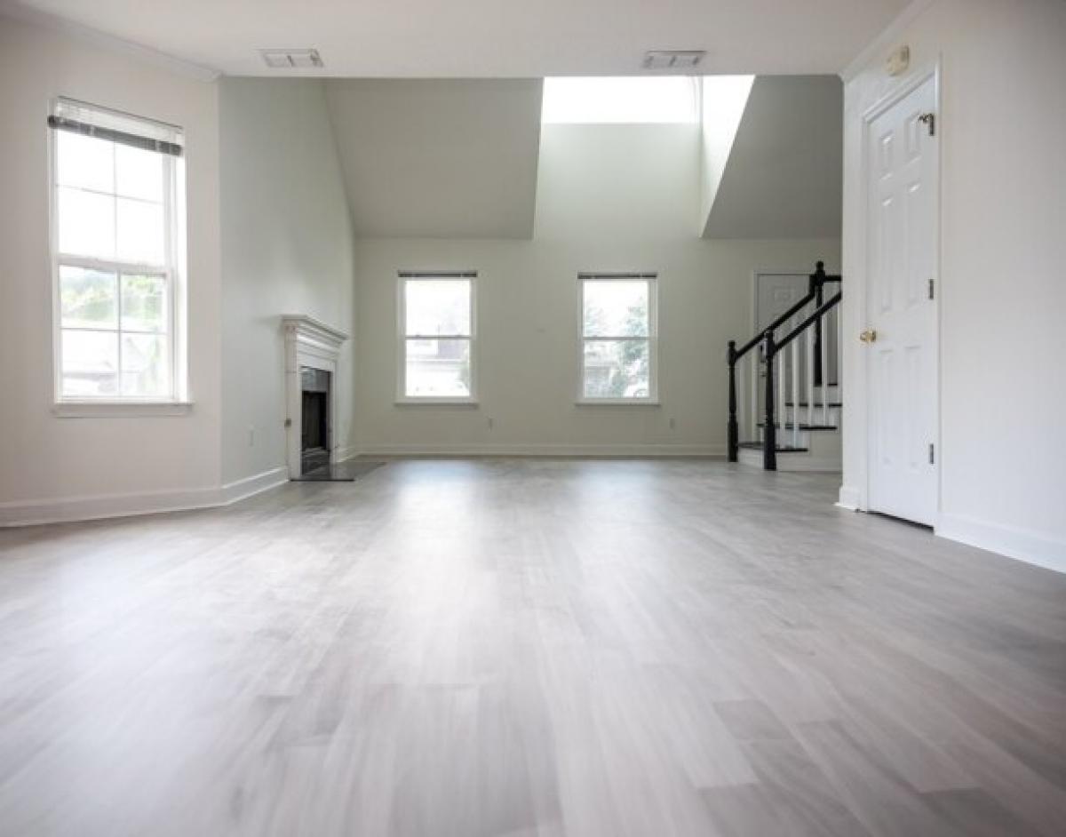 Picture of Home For Sale in Antioch, Tennessee, United States