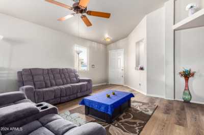 Home For Sale in Surprise, Arizona