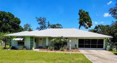 Home For Sale in Summerfield, Florida