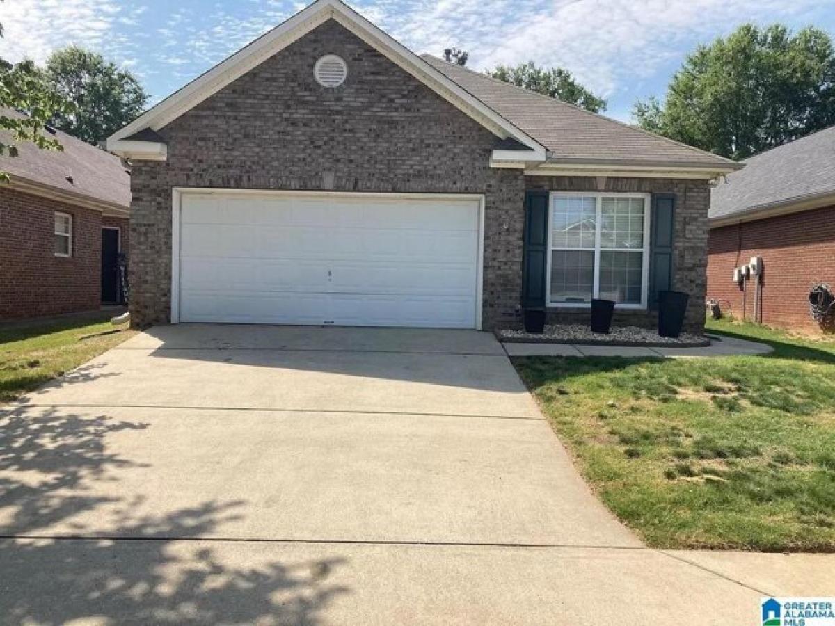 Picture of Home For Sale in Bessemer, Alabama, United States