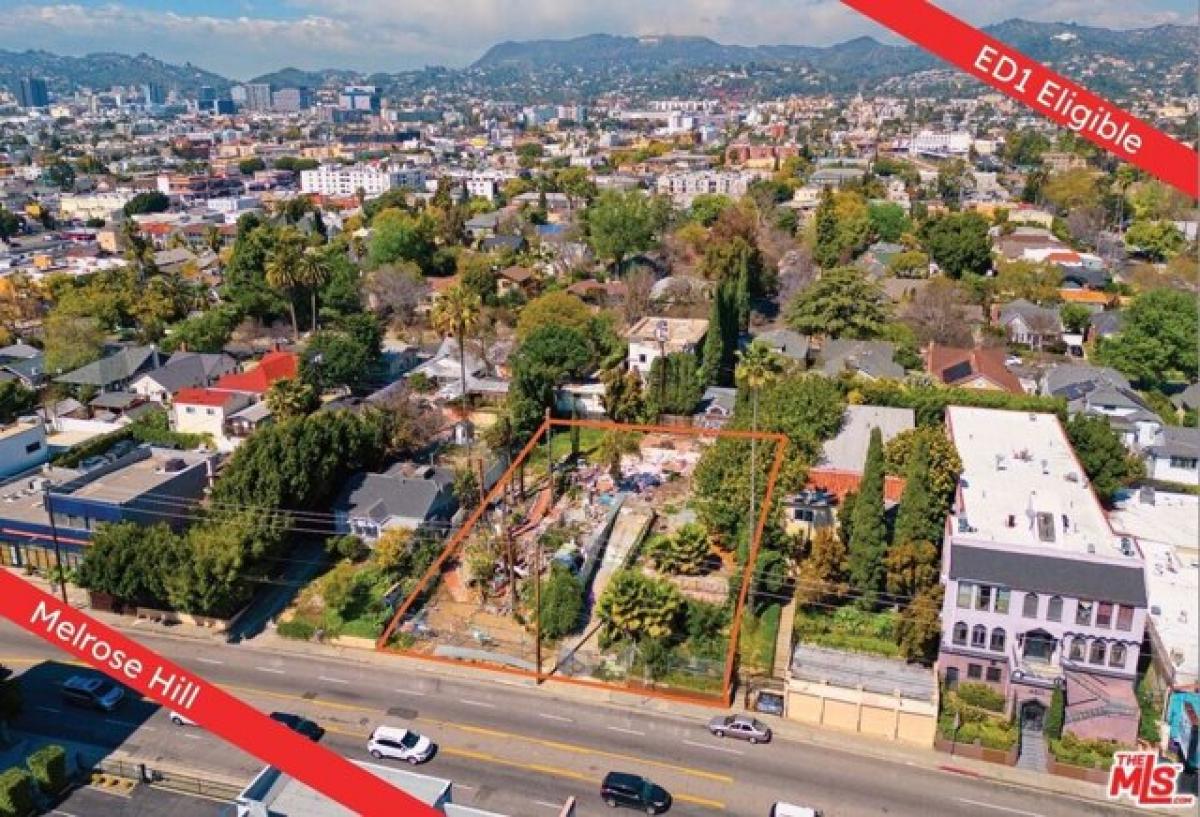 Picture of Residential Land For Sale in Los Angeles, California, United States