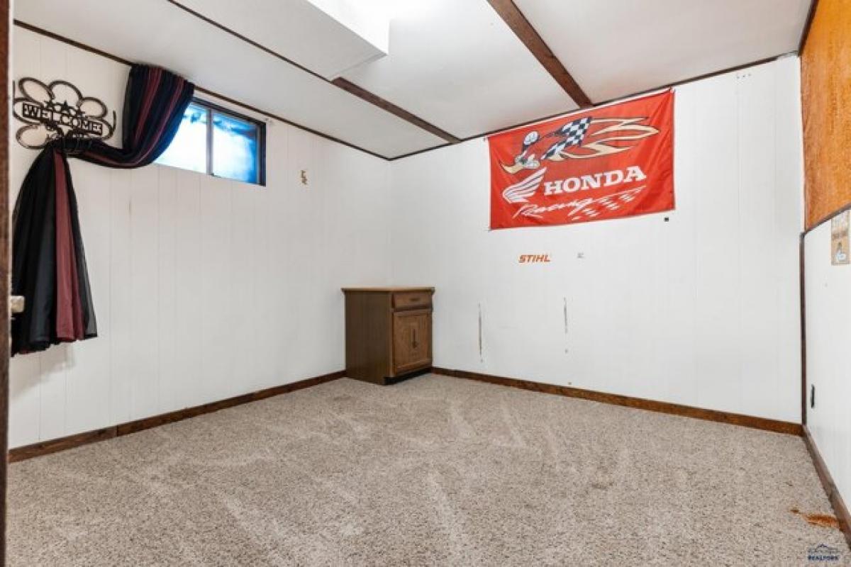 Picture of Home For Sale in Rapid City, South Dakota, United States