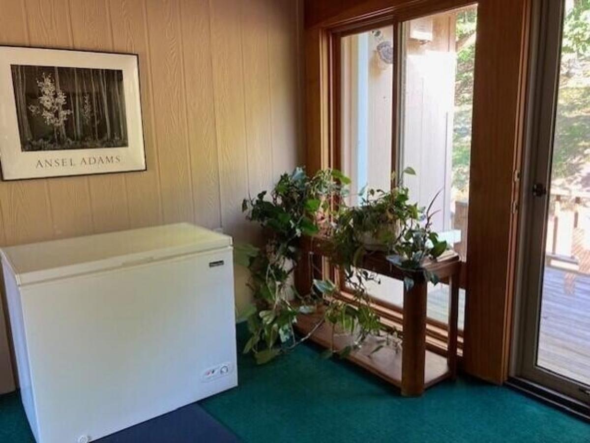 Picture of Home For Sale in Sneedville, Tennessee, United States