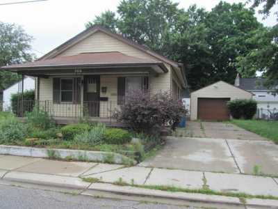 Home For Sale in Mishawaka, Indiana