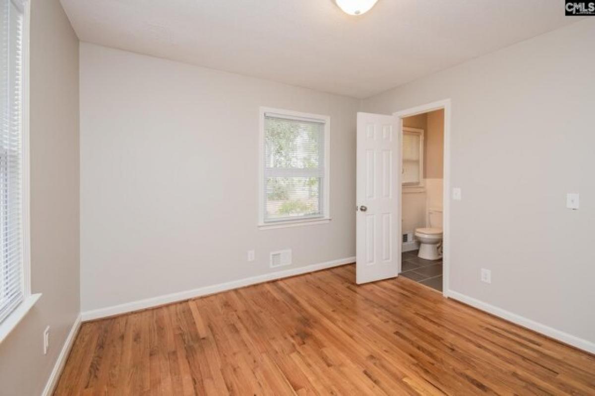 Picture of Home For Sale in Lexington, South Carolina, United States