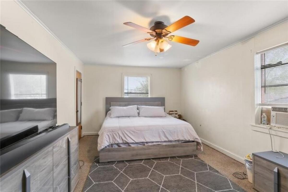 Picture of Home For Sale in Metairie, Louisiana, United States