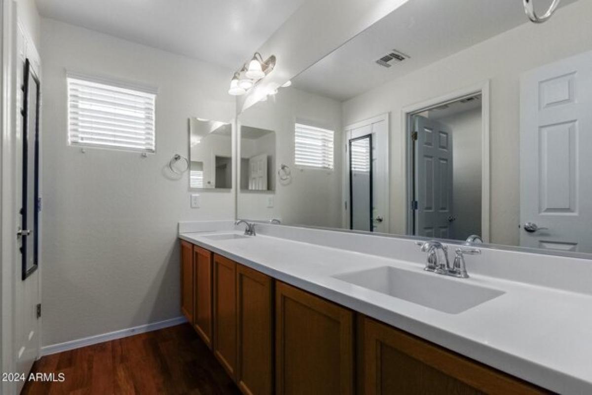 Picture of Home For Sale in Peoria, Arizona, United States