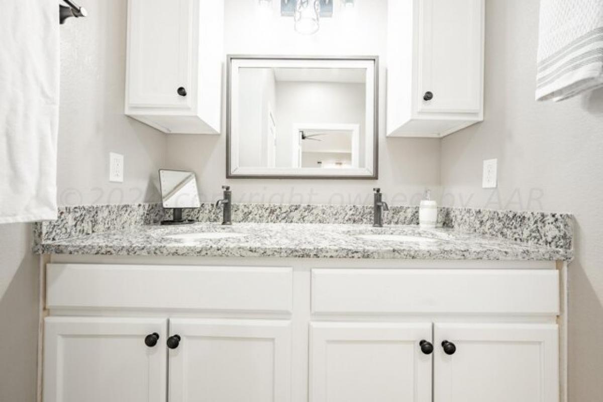 Picture of Home For Sale in Amarillo, Texas, United States