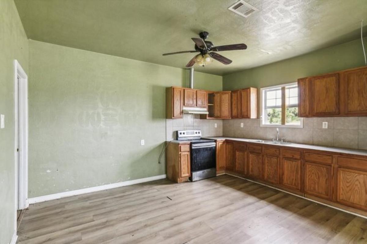 Picture of Home For Sale in Beaumont, Texas, United States