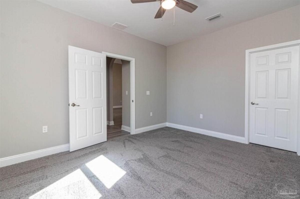 Picture of Home For Sale in Navarre, Florida, United States