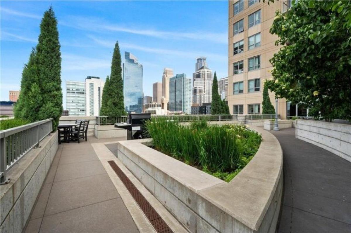 Picture of Home For Sale in Minneapolis, Minnesota, United States