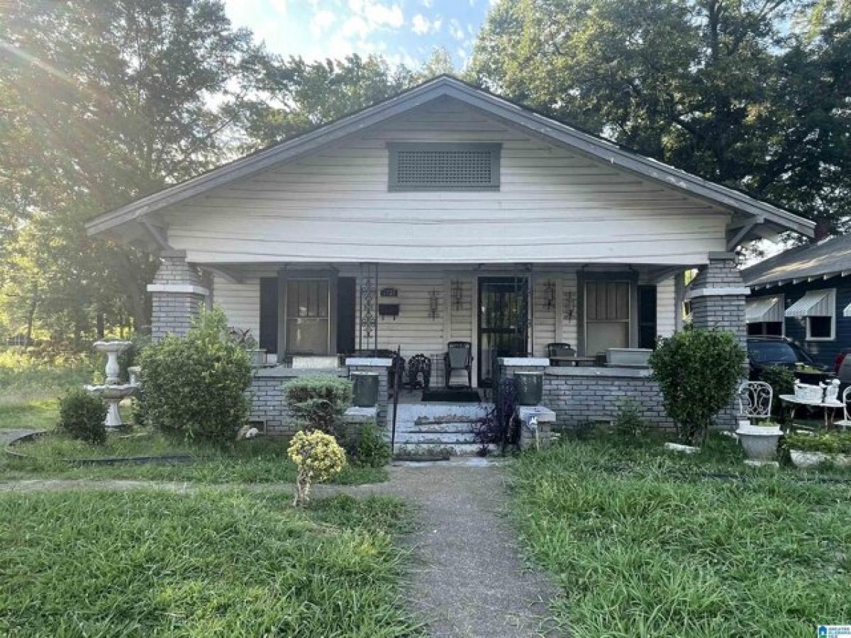 Picture of Home For Sale in Birmingham, Alabama, United States