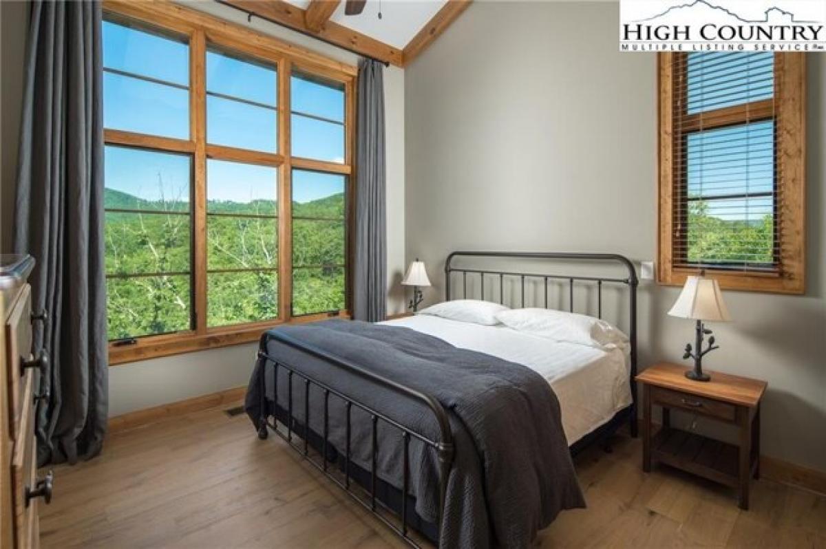 Picture of Home For Sale in Boone, North Carolina, United States