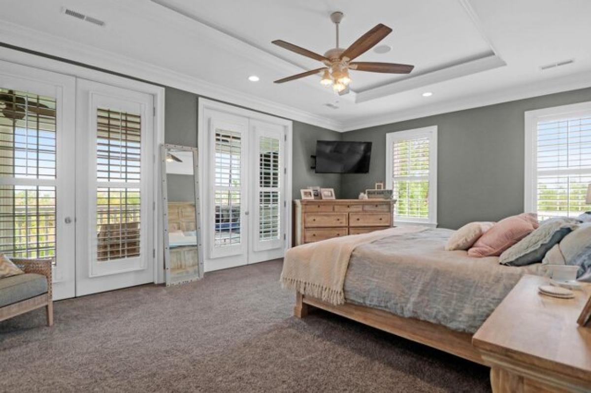 Picture of Home For Sale in Mount Pleasant, South Carolina, United States