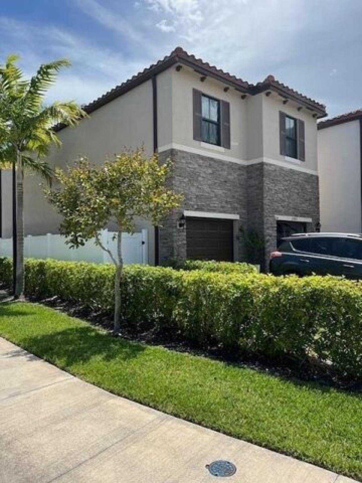 Picture of Home For Sale in Riviera Beach, Florida, United States