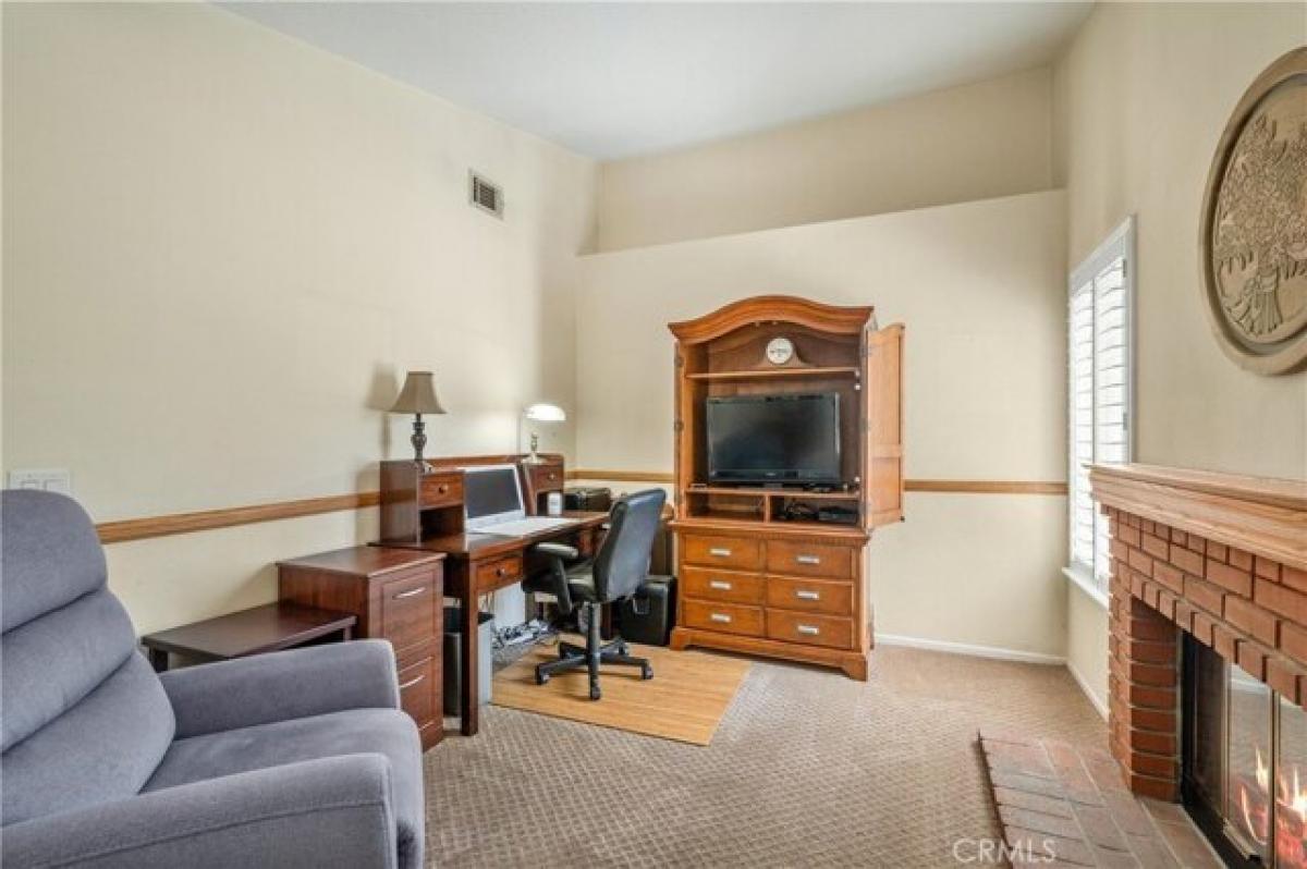 Picture of Home For Sale in Moreno Valley, California, United States