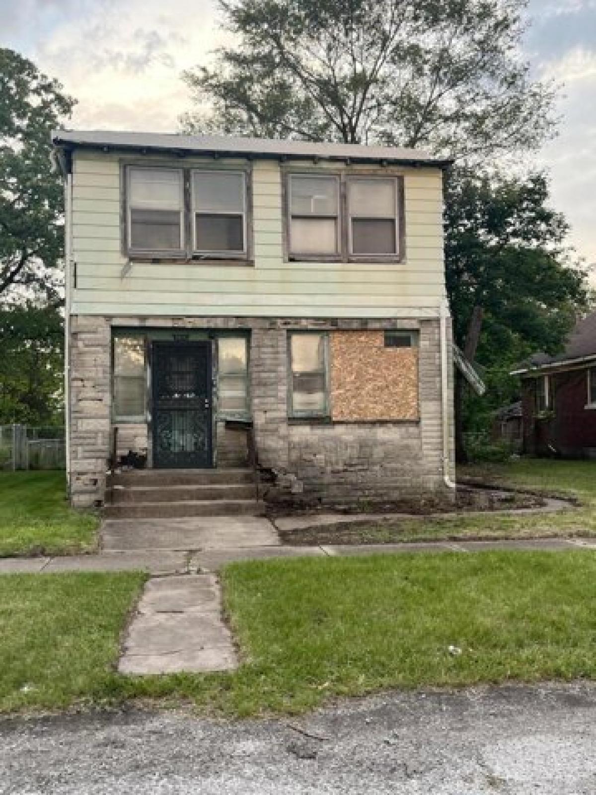Picture of Home For Sale in Gary, Indiana, United States