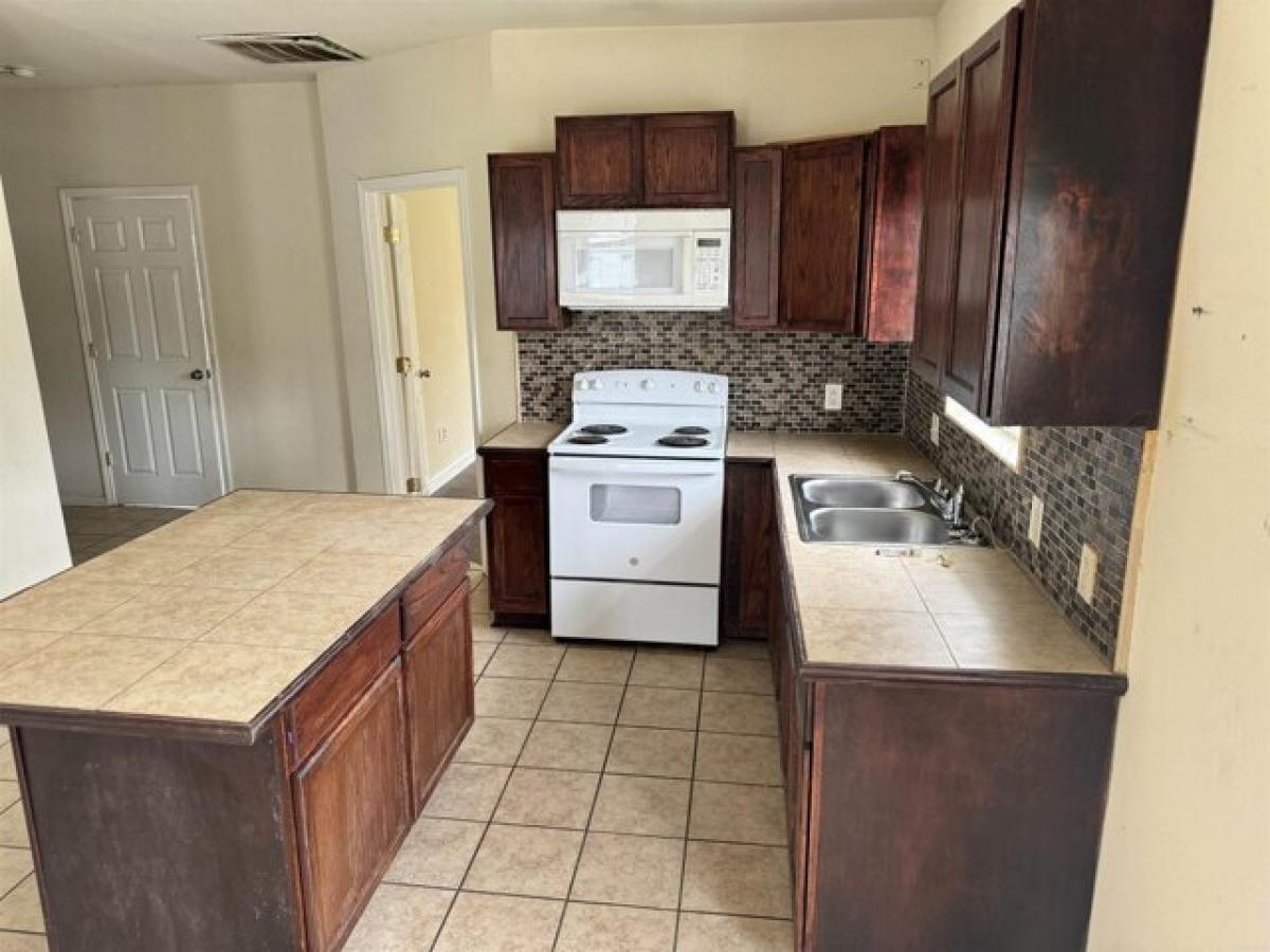 Picture of Home For Sale in Little Rock, Arkansas, United States