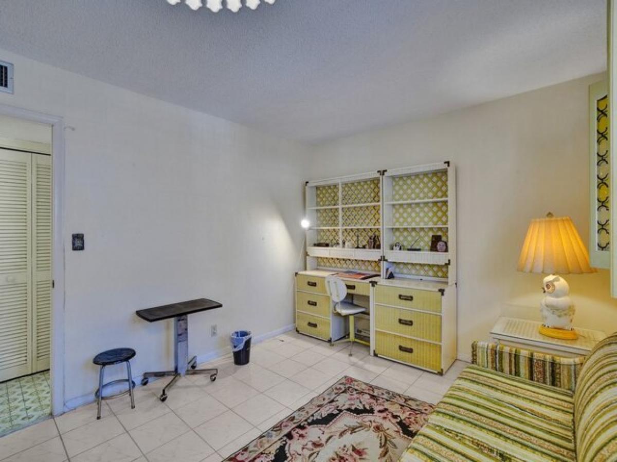 Picture of Home For Sale in Hallandale Beach, Florida, United States